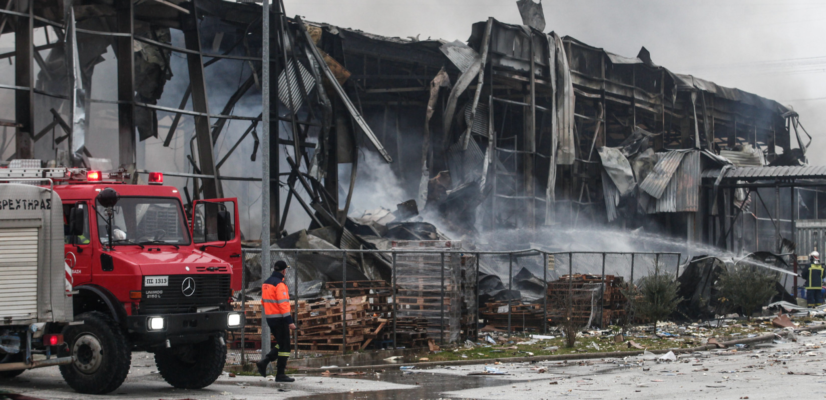 Τραγωδία στα Τρίκαλα: Η ΓΣΕΕ ζητά «φως» στα αίτια της έκρηξης και απόδοση ευθυνών χωρίς συγκάλυψη