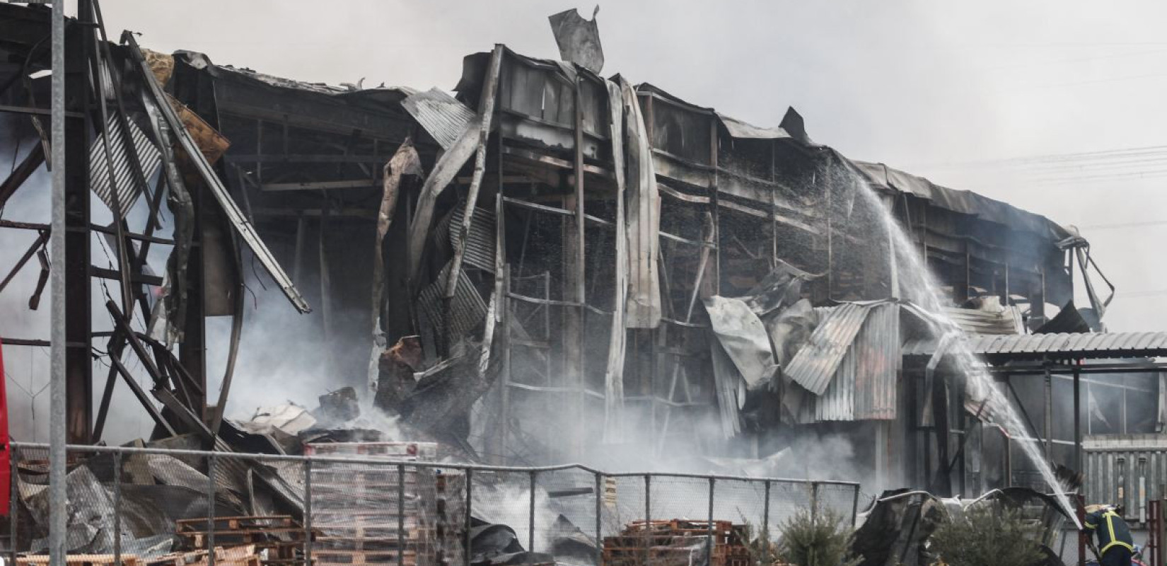 Θωμαΐδης για την τραγωδία στη «Βιολάντα»: Μπορεί να προκλήθηκε και δευτερογενής έκρηξη από το αλεύρι (βίντεο)