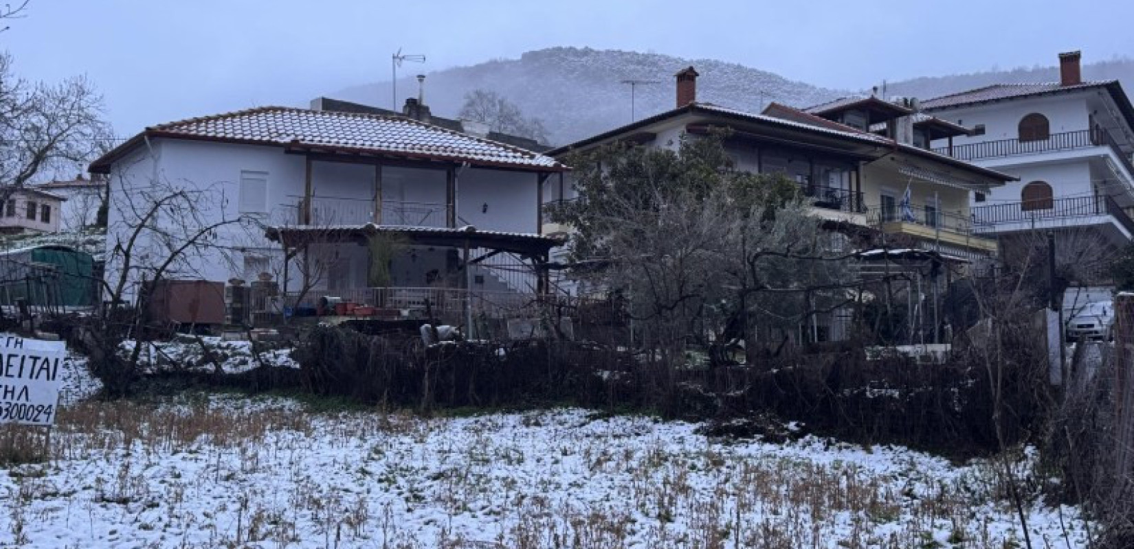 Θεσσαλονίκη: Λευκό τοπίο στον Χορτιάτη - Χωρίς προβλήματα η κυκλοφορία των οχημάτων