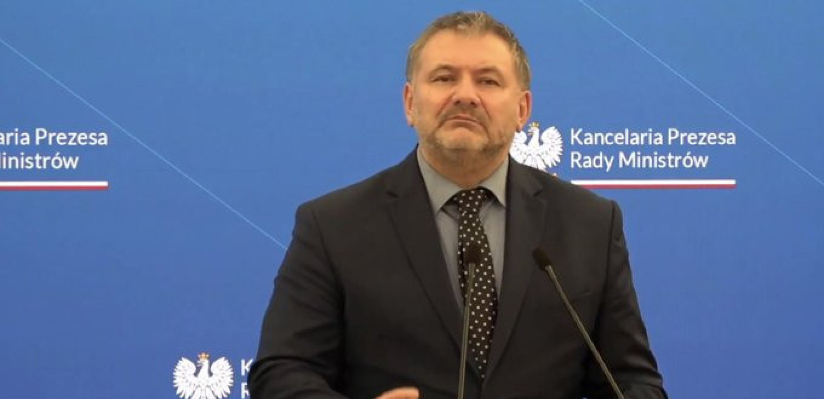 Πολωνία: Πρόστιμο στον υπουργό Δικαιοσύνης γιατί δεν παραχώρησε προτεραιότητα σε πεζή – Ενώ οδηγούσε και έδινε συνέντευξη