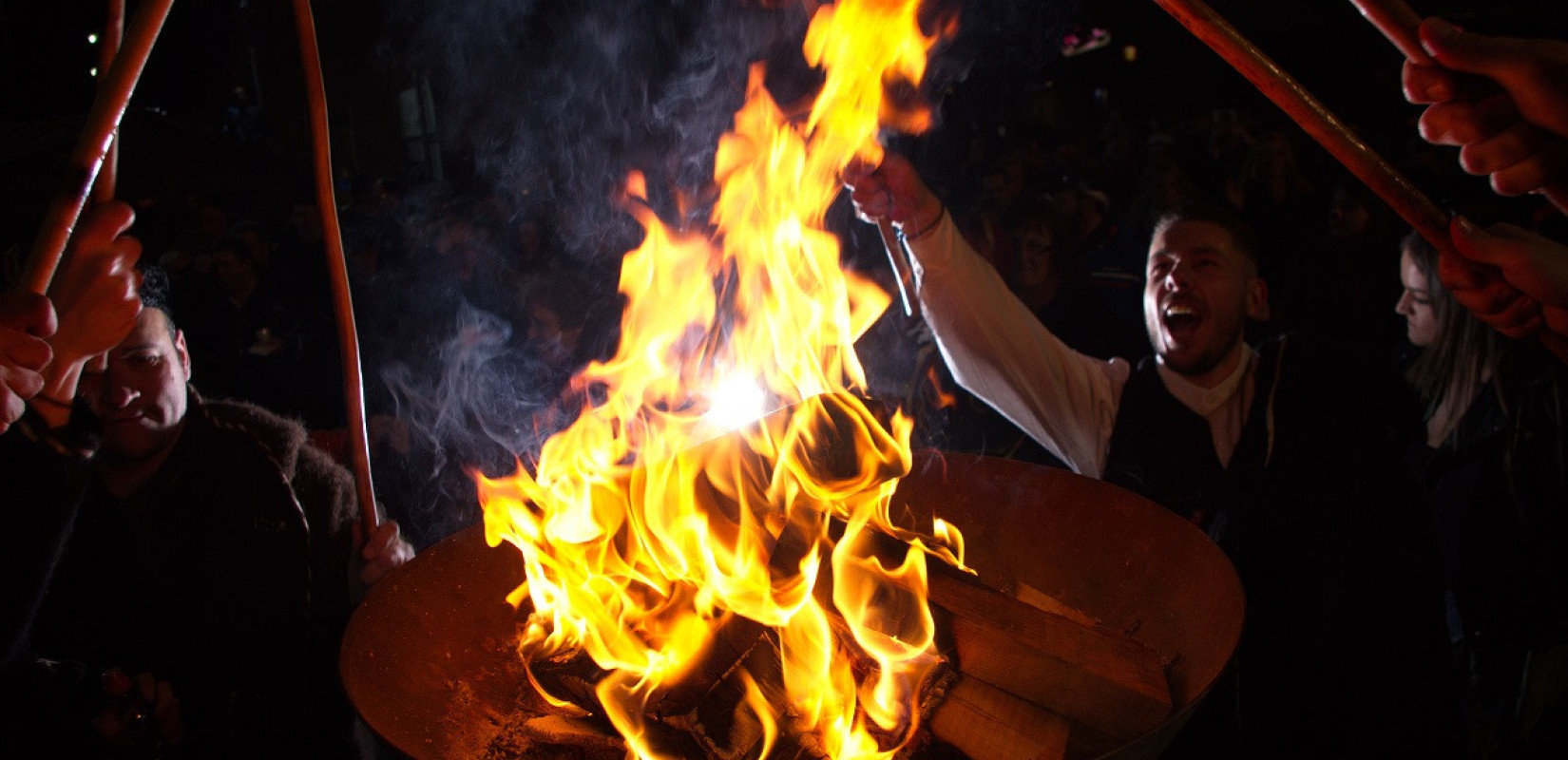 Δήμος Νεάπολης - Συκεών: Απόψε ανάβει ο Φανός της Εράτυρας Κοζάνης στον Άγιο Παύλο