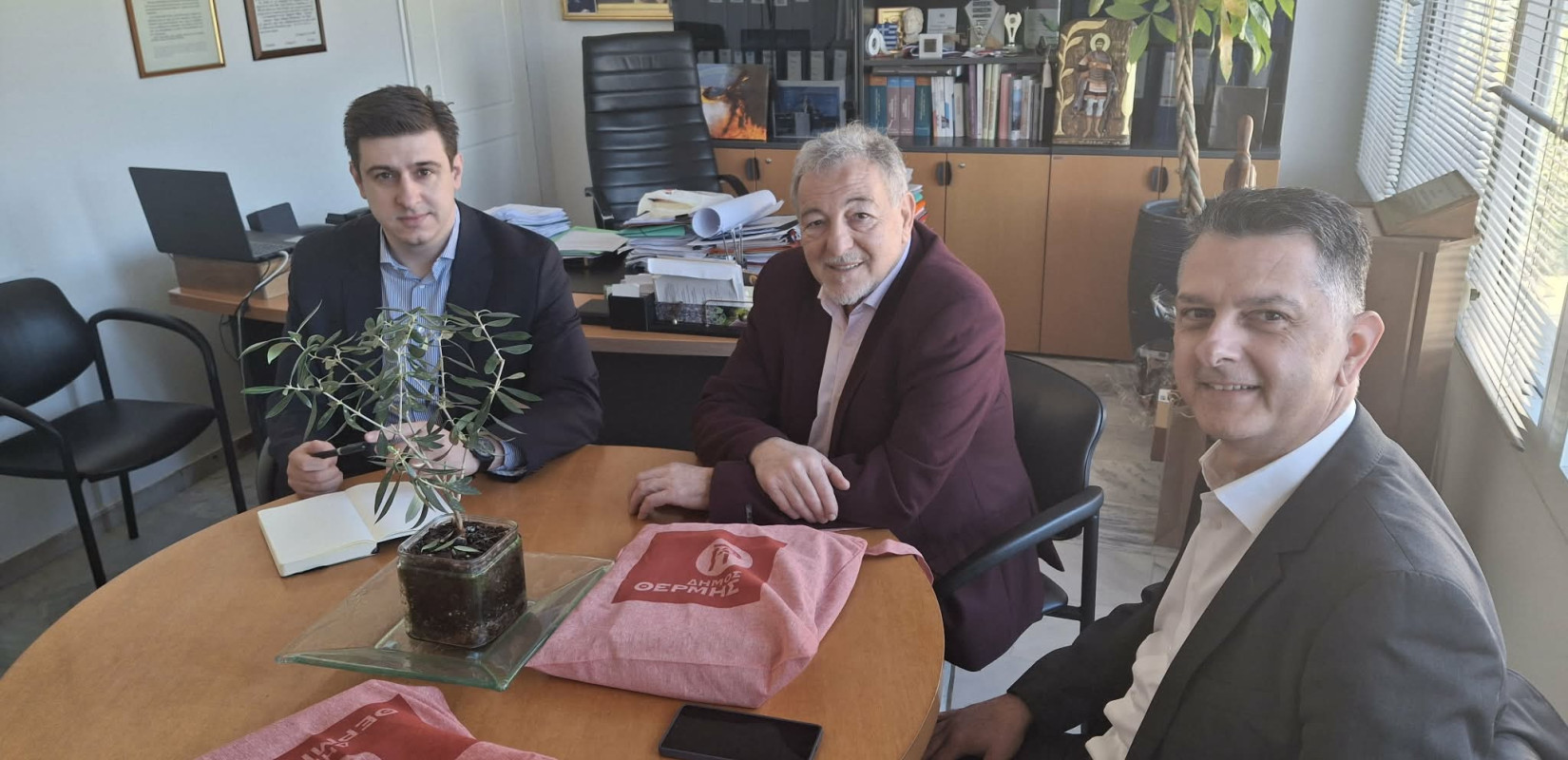 Θεσσαλονίκη: Επίσκεψη του Μιχ. Μπεκίρη στο Δήμο Θέρμης