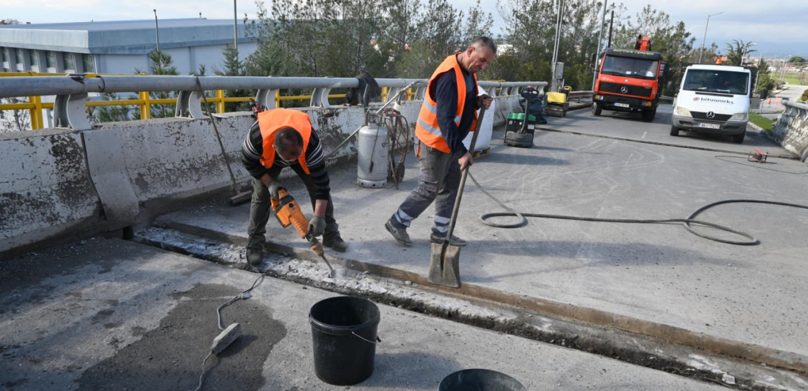 Ολοκληρώνεται η ανακατασκευή αρμών σε γέφυρες του Δήμου Κατερίνης