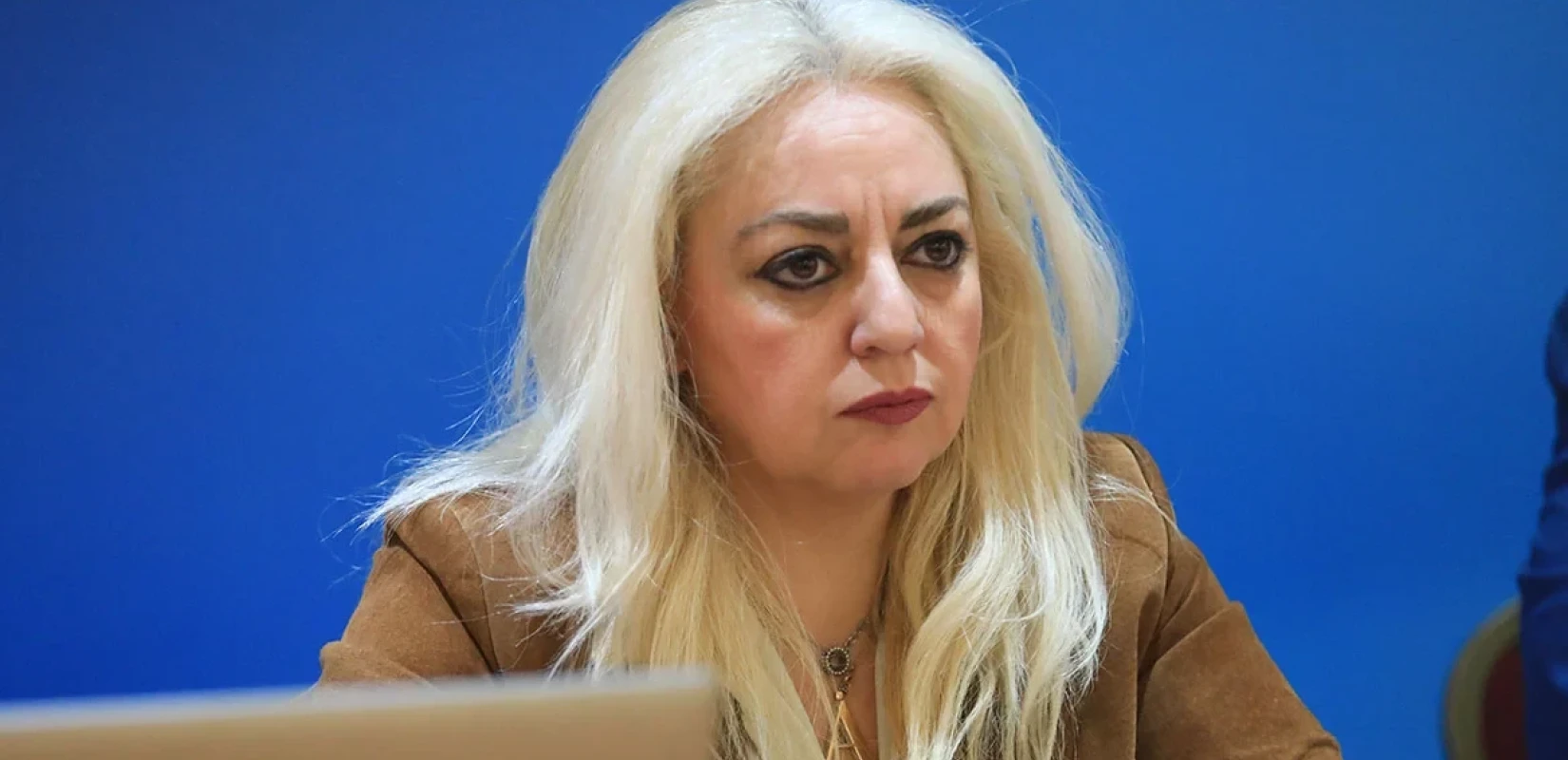 Παραιτήθηκε η Άννα Στρατινάκη από υποδιοικήτρια της Ανεξάρτητης Αρχής λόγω της εμπλοκής του συζύγου της στην υπόθεση Παναγόπουλου