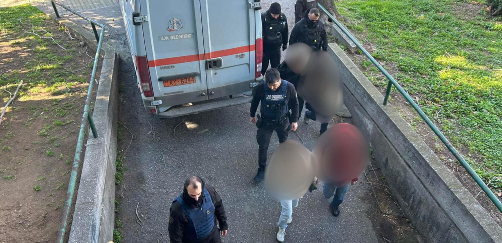 Θεσσαλονίκη: Στον εισαγγελέα οι 38 συλληφθέντες μετά την αστυνομική επιχείρηση στο ΑΠΘ (βίντεο)