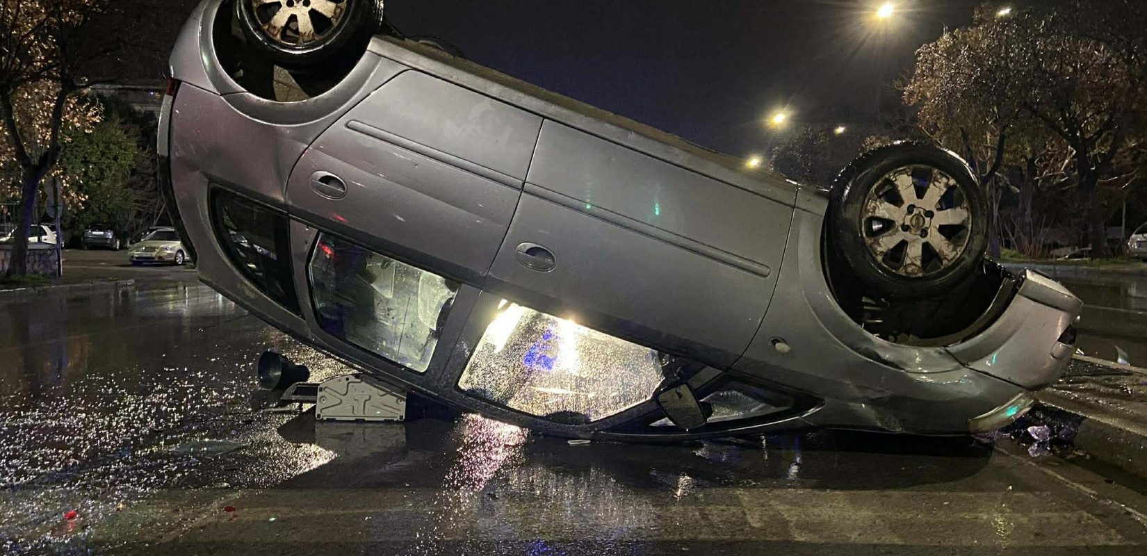 Θεσσαλονίκη: Ανατροπή αυτοκινήτου τα ξημερώματα - Στο νοσοκομείο ένας τραυματίας