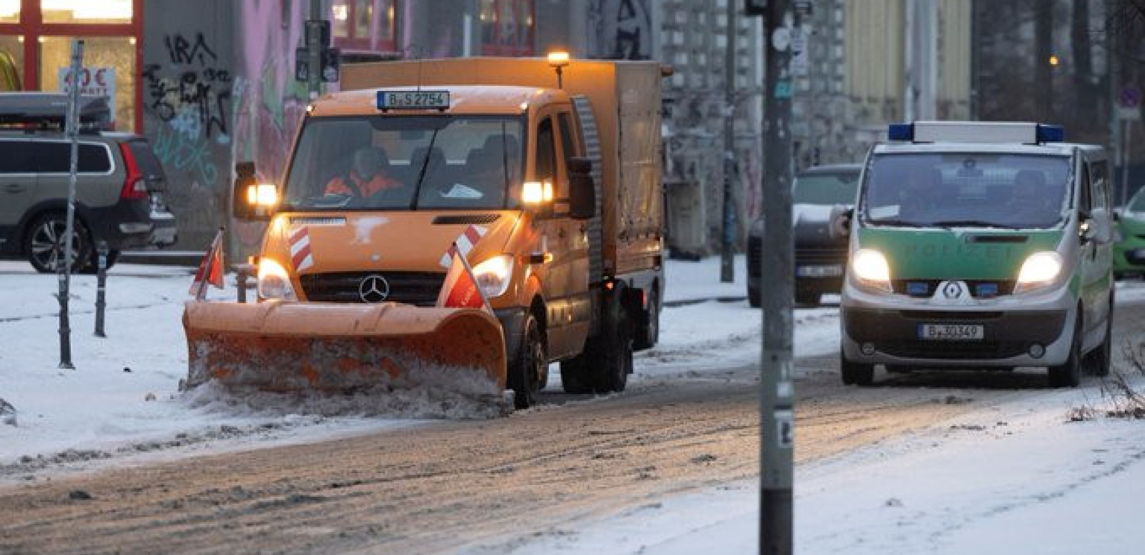 Γερμανία: Σε κλοιό κακοκαιρίας το Βερολίνο – Κλειστό το αεροδρόμιο και ένας νεκρός