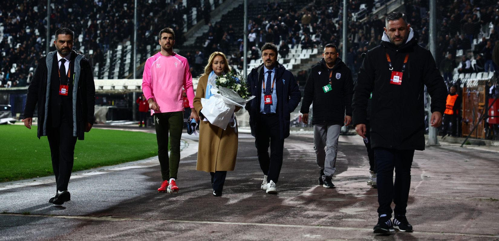 Συγκίνηση στην Τούμπα: Η Θέλτα τίμησε τα θύματα της τραγωδίας στη Ρουμανία - Παρών και ο Τσέφεριν
