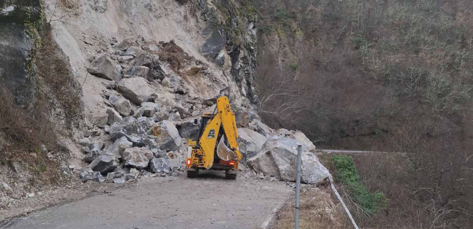 Δράμα: Κλειστός ο δρόμος Παρανεστίου - Πρασινάδας λόγω κατολισθήσεων