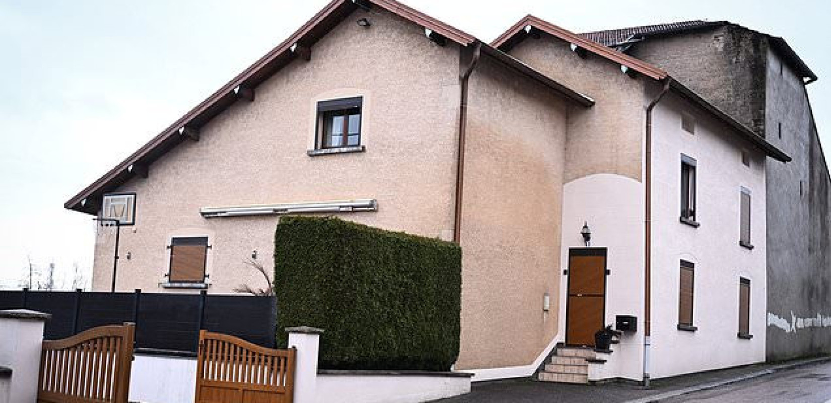 Φρίκη στη Γαλλία: 50χρονη ομολόγησε ότι έκρυψε δύο νεκρά βρέφη στον καταψύκτη