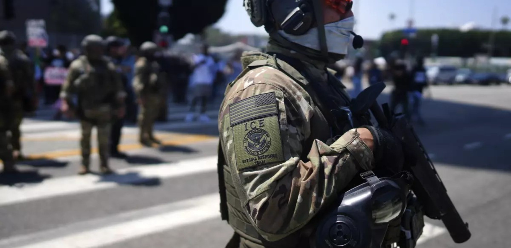 ΗΠΑ: Δικαστική νίκη για την ομοσπονδιακή αστυνομία ICE - Eπιτρέπει στους πράκτορές της να συνεχίσουν να επιχειρούν με καλυμμένα πρόσωπα στην Καλιφόρνια