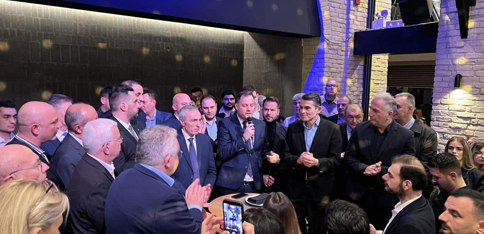 Θεσσαλονίκη: Η βασιλόπιτα της Νέας Δημοκρατίας δείχνει προεκλογική εκκίνηση (Βίντεο)