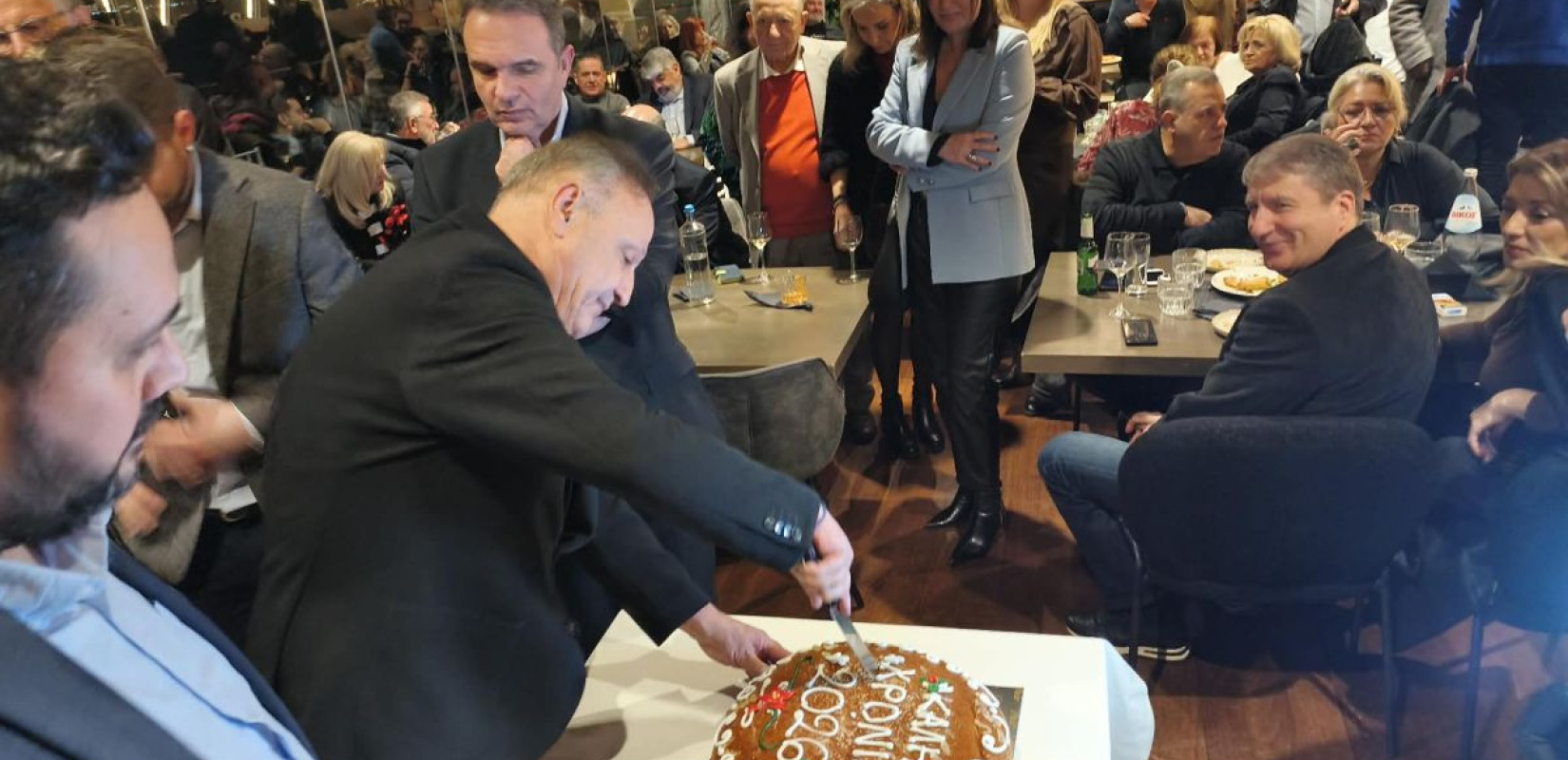 Αγγελούδης: «Κάναμε πολλά, προχωράμε με περισσότερα» - Έκοψε πίτα η «Ομάδα για τη Θεσσαλονίκη» (βίντεο)