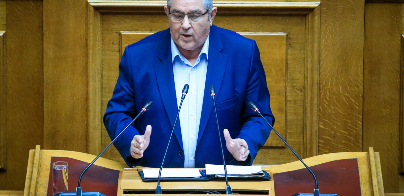 Βουλή - Δ. Κουτσούμπας: Υποσχόμαστε να συνεχίσουμε στον δρόμο που χάραξαν οι 200 κομμουνιστές μέχρι να δικαιωθεί ο αγώνας τους