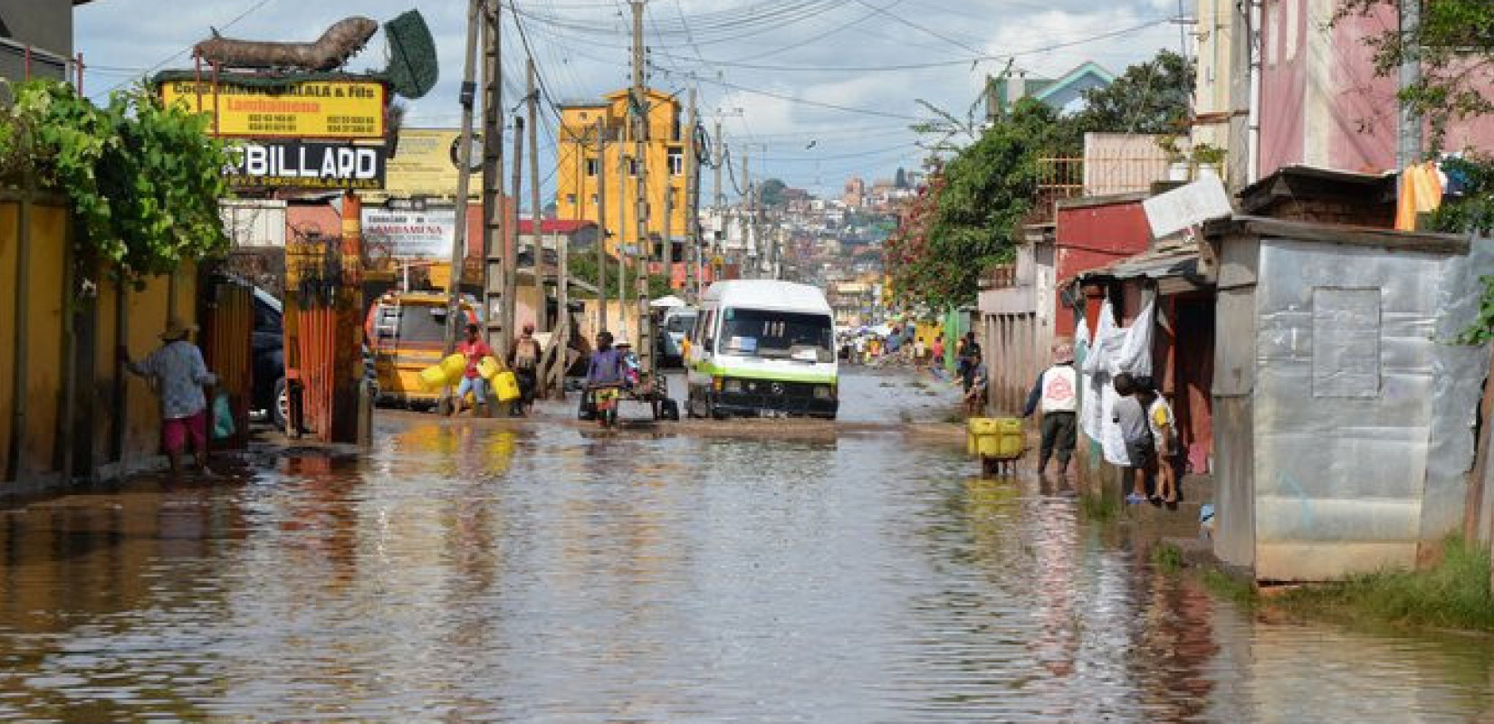 Βιβλική καταστροφή στη Μαδαγασκάρη: Τουλάχιστον 31 νεκροί από το πέρασμα του κυκλώνα Gezani (βίντεο)