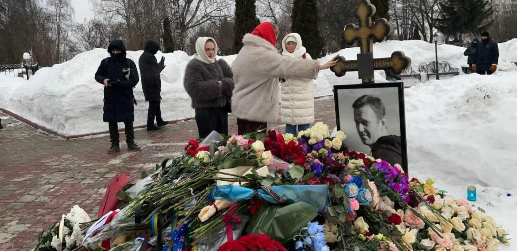 Ρωσία: Δύο χρόνια από τον θάνατο του Αλεξέι Ναβάλνι: Η παγκόσμια μνήμη αντιπαρατίθεται στη ρωσική καταπίεση (βίντεο)