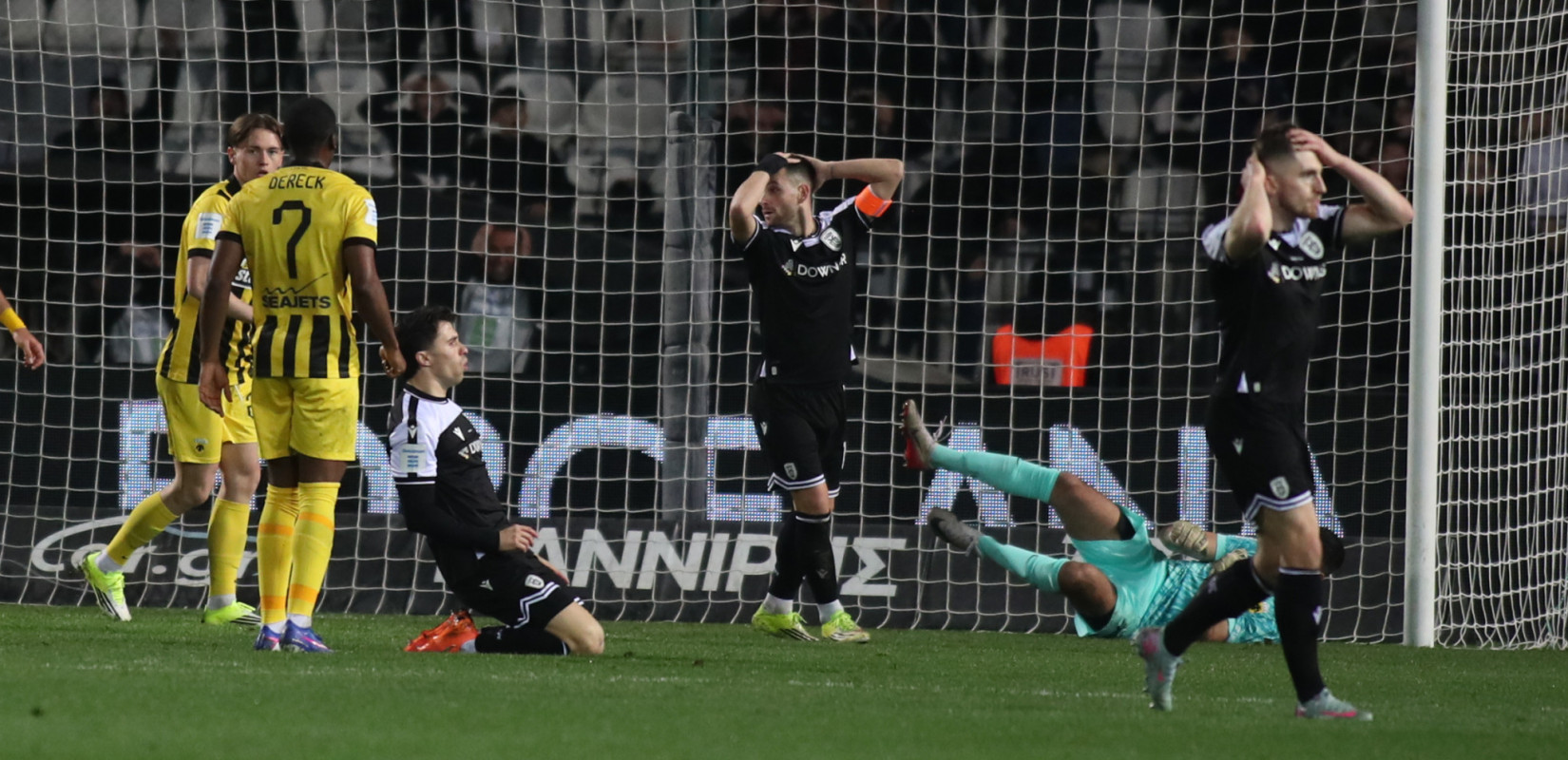 ΠΑΟΚ - ΑΕΚ 0-0: Οι διαφορές θα λυθούν στα πλέι οφ