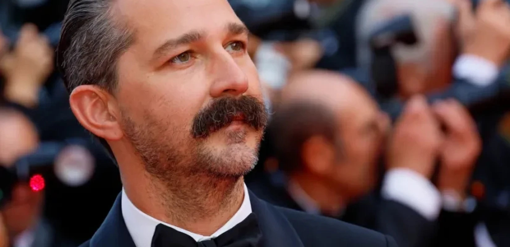 ΗΠΑ: Ξυλοκόπησαν άγρια τον Σάια ΛαΜπαφ - Ήταν ημίγυμνος στον δρόμο (βίντεο)