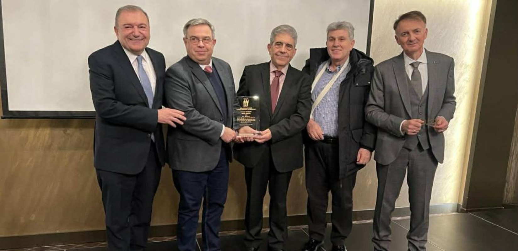 Θεσσαλονίκη: Οι δήμαρχοι της κεντρικής Μακεδονίας έκοψαν βασιλόπιτα - Η «συμμαχία των καλών» και η «ομάδα που κερδίζει»