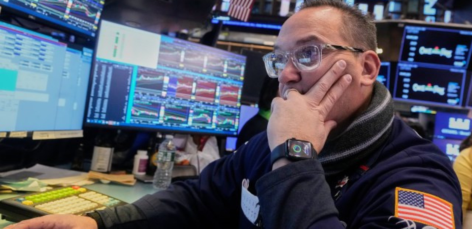 Ιστορική στιγμή στη Wall Street: Ο Dow Jones «έσπασε» το φράγμα των 50.000 μονάδων