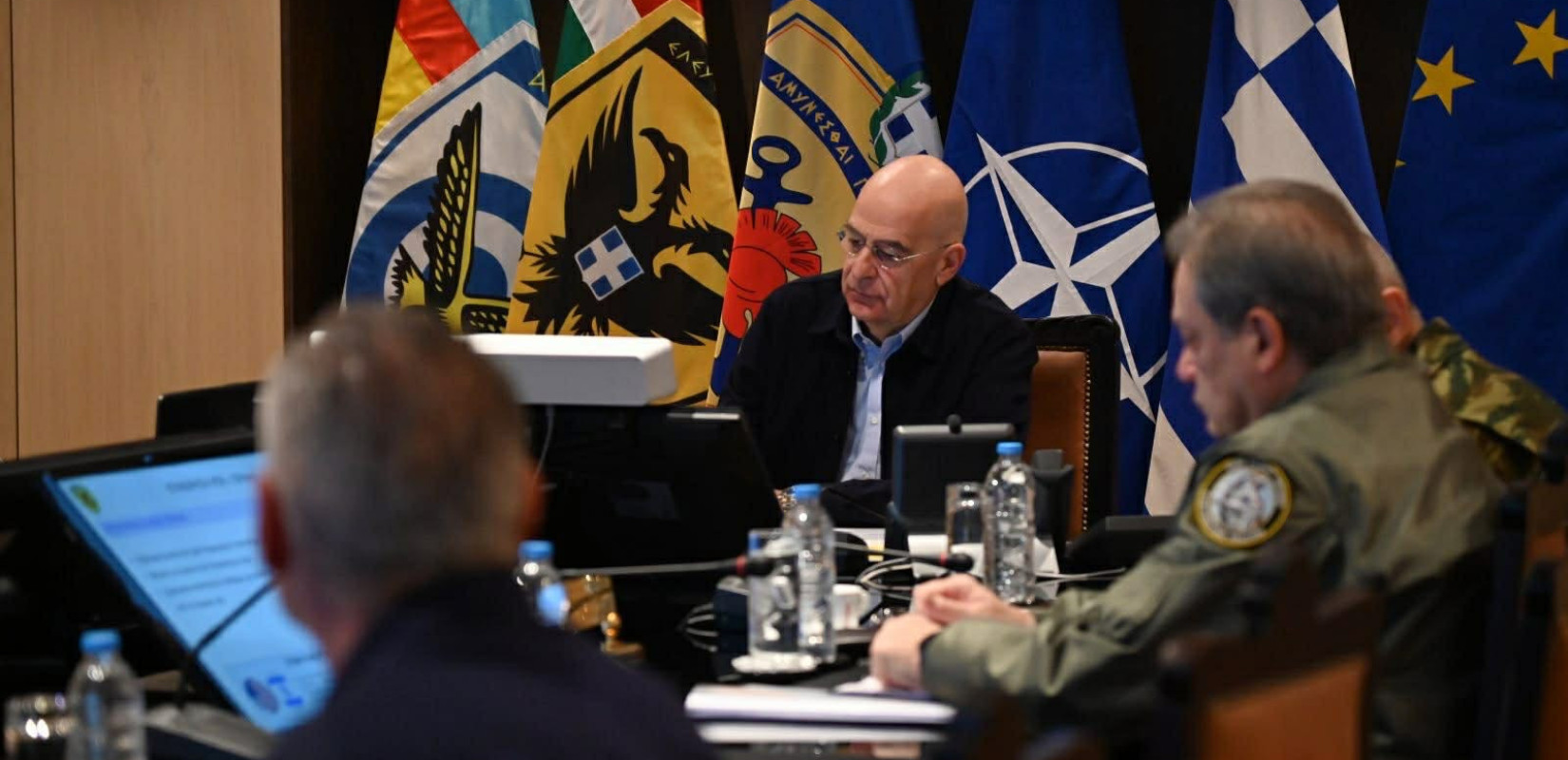 Έκτακτη σύσκεψη στο υπουργείο Εθνικής Άμυνας για τις εξελίξεις στη Μέση Ανατολή