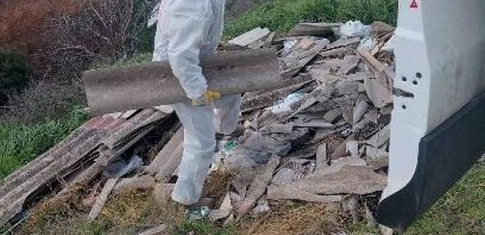 Θεσσαλονίκη: Ο Δήμος Θέρμης απομάκρυνε 1,2 τόνους επικίνδυνου αμιάντου από Νέα Ραιδεστό και Κάτω Σχολάρι