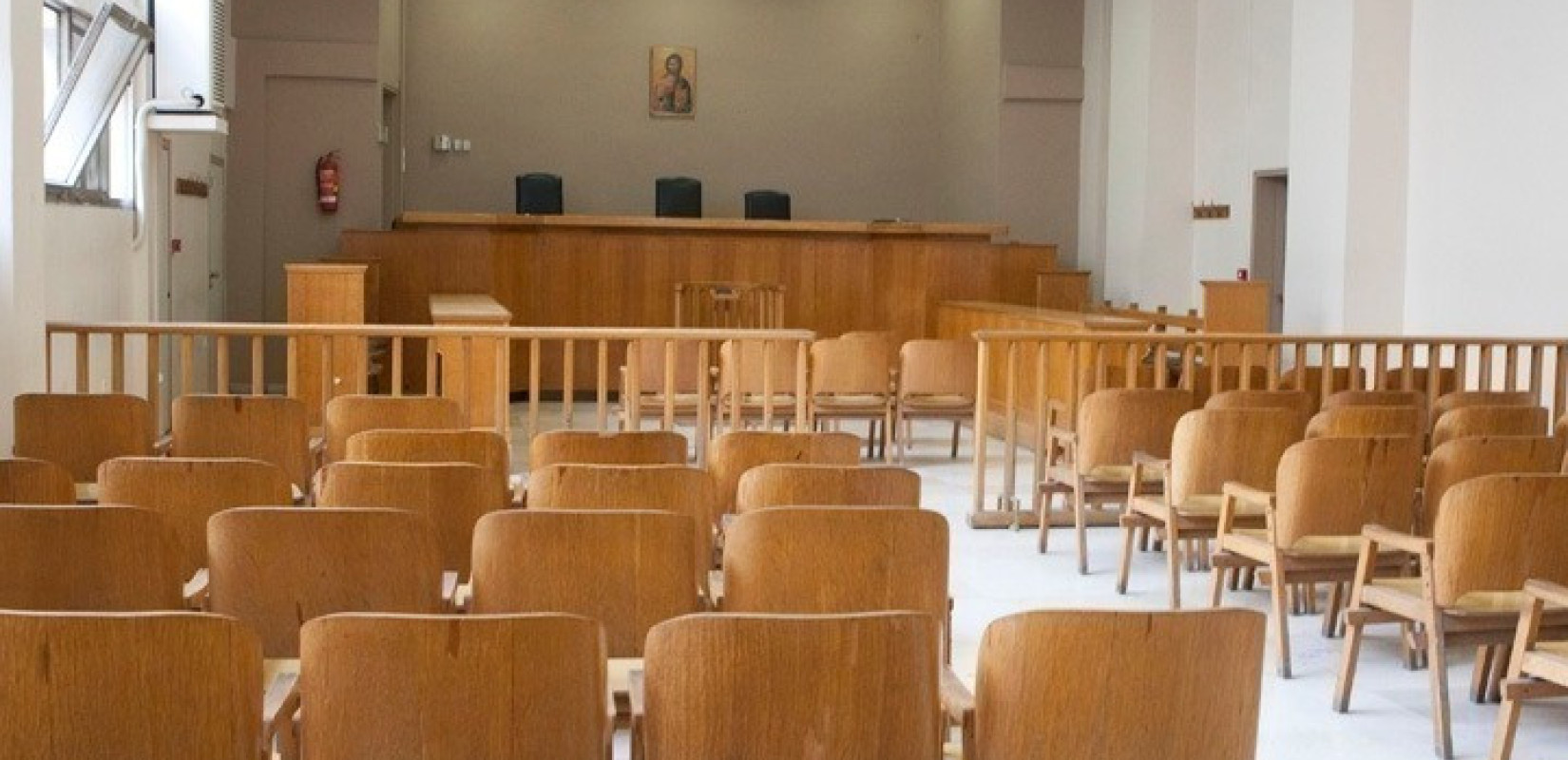 Ξεκίνησε και διακόπηκε για τις 24 Απριλίου η δίκη των στελεχών της ΕΑΔ που έλεγξαν τη σύμβαση 717 για τον σιδηρόδρομο