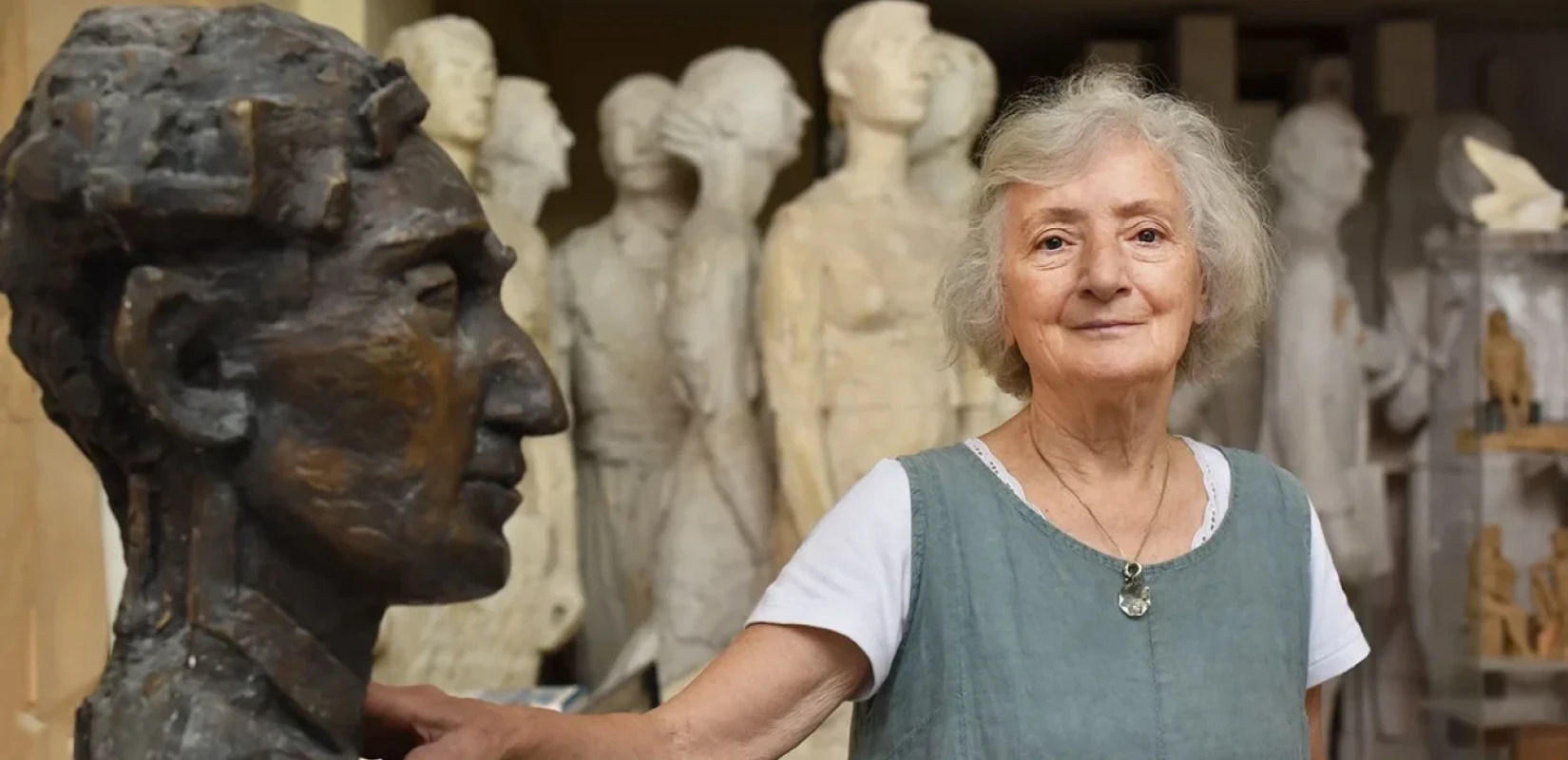 Έφυγε από τη ζωή η κορυφαία γλύπτρια Ασπασία Παπαδοπεράκη