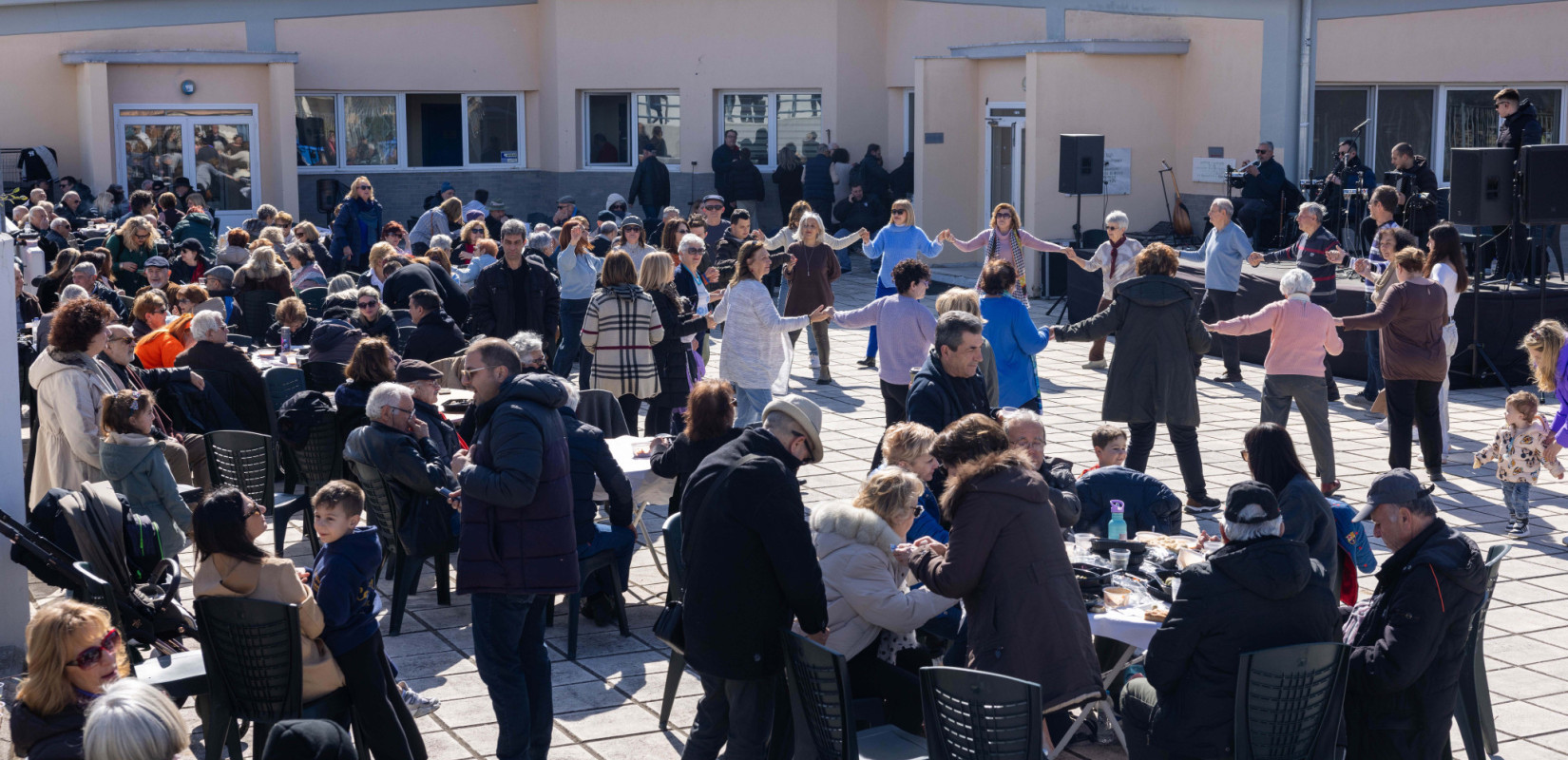 Θεσσαλονίκη: Με τρία μεγάλα λαϊκά γλέντια ολοκληρώθηκαν οι αποκριάτικες εκδηλώσεις στον δήμο Νεάπολης-Συκεών