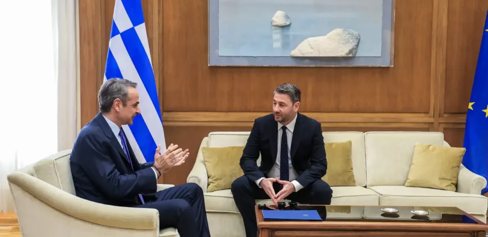 Ανδρουλάκης μετά τη συνάντηση με Μητσοτάκη: «Προτεραιότητα η προστασία του Κυπριακού Ελληνισμού και ο σεβασμός του διεθνούς δικαίου»