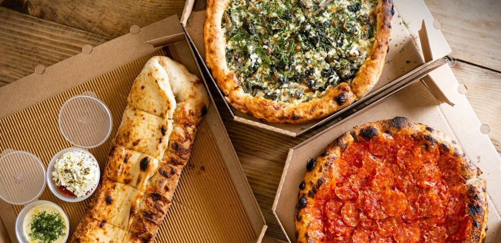 Pizza Αλένια: Κλασσικές γεύσεις πίτσας και πίτσες εμπνευσμένες από ελληνικές συνταγές, σε ένα νέο στέκι στα Κωνσταντινουπολίτικα