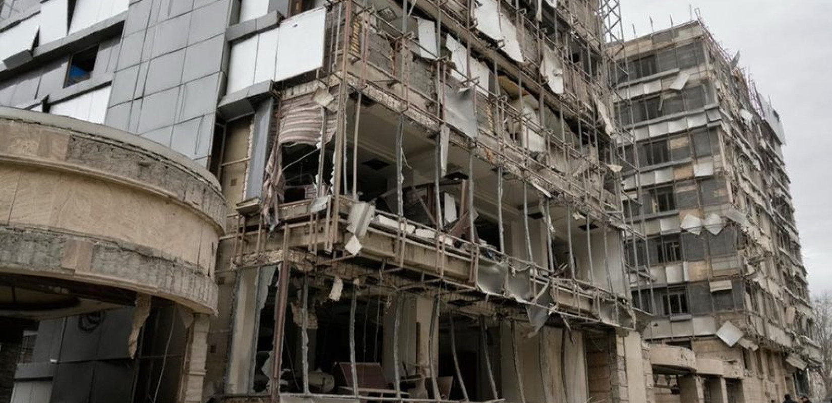 Στόχος ξανά η Τεχεράνη: Εκρήξεις στο κέντρο της πόλης (βίντεο)