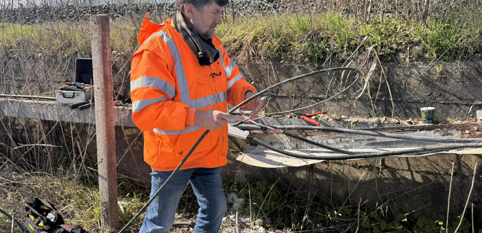 Ημαθία: Τέσσερα περιστατικά δολιοφθοράς σε τρία διαφορετικά σημεία του δικτύου τηλεδιοίκησης στα τρένα μέσα σε μια εβδομάδα