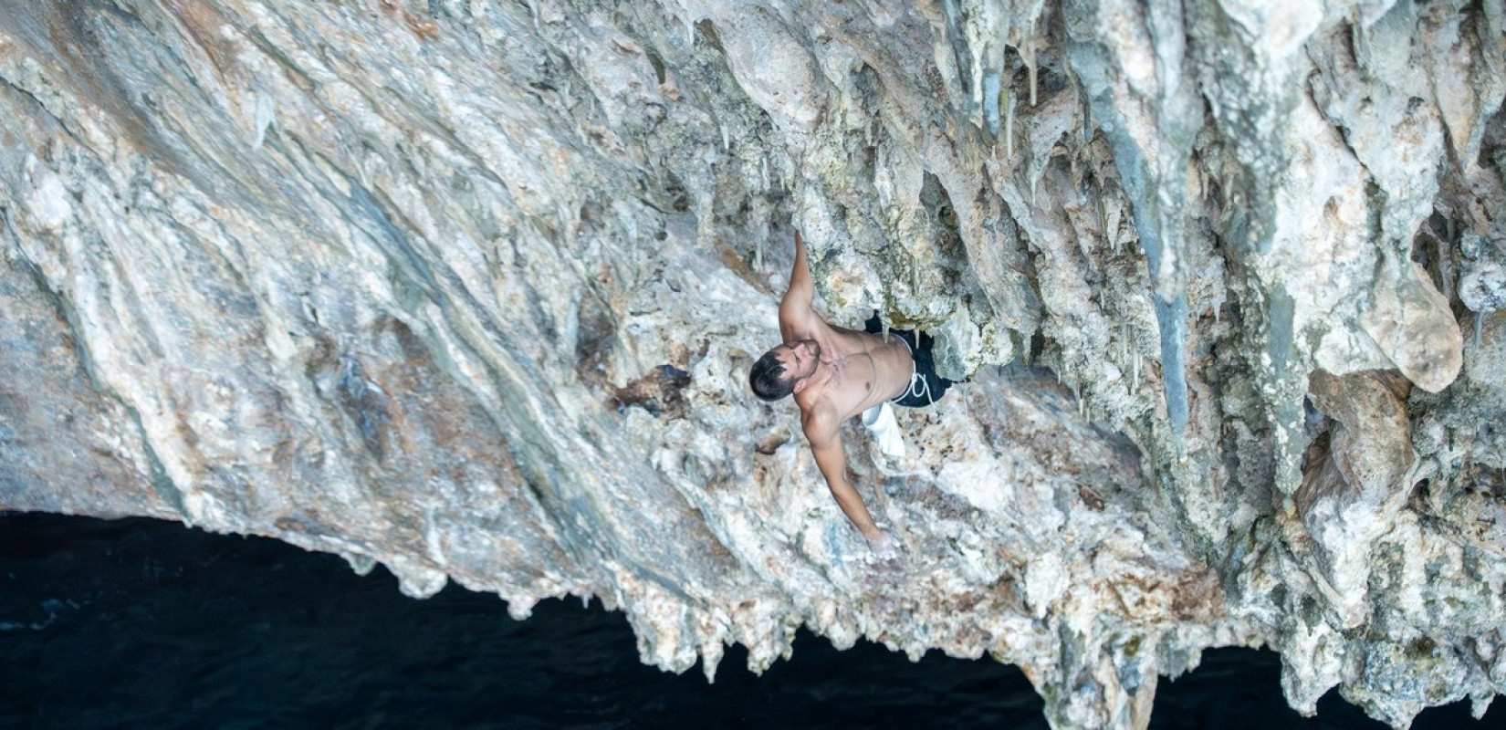 Μάνθος Βαλσαμίδης: Από τις χειρουργικές αίθουσες απέναντι στους καλύτερους αναρριχητές του κόσμου (βίντεο)