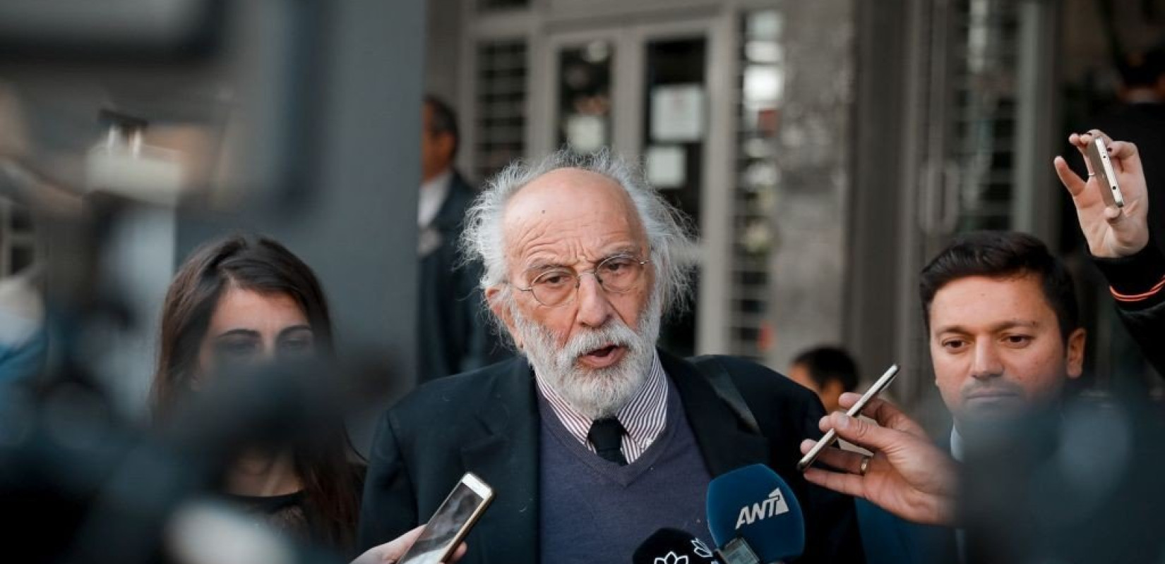 Ο Αλέξανδρος Λυκουρέζος απαντά για την περιπέτεια της υγείας του: Δεν υπάρχει εγκεφαλικό, ήταν μια ανακριβής πληροφορία