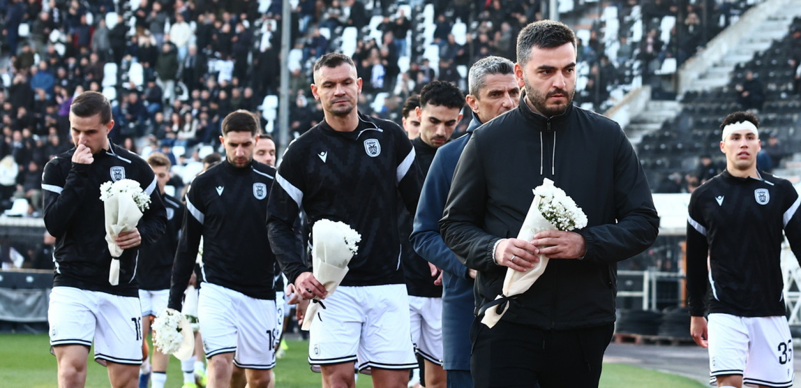 «Κλέο ζεις, για πάντα ΠΑΟΚτσής»: Το σύνθημα που δόνησε την Τούμπα (βίντεο)