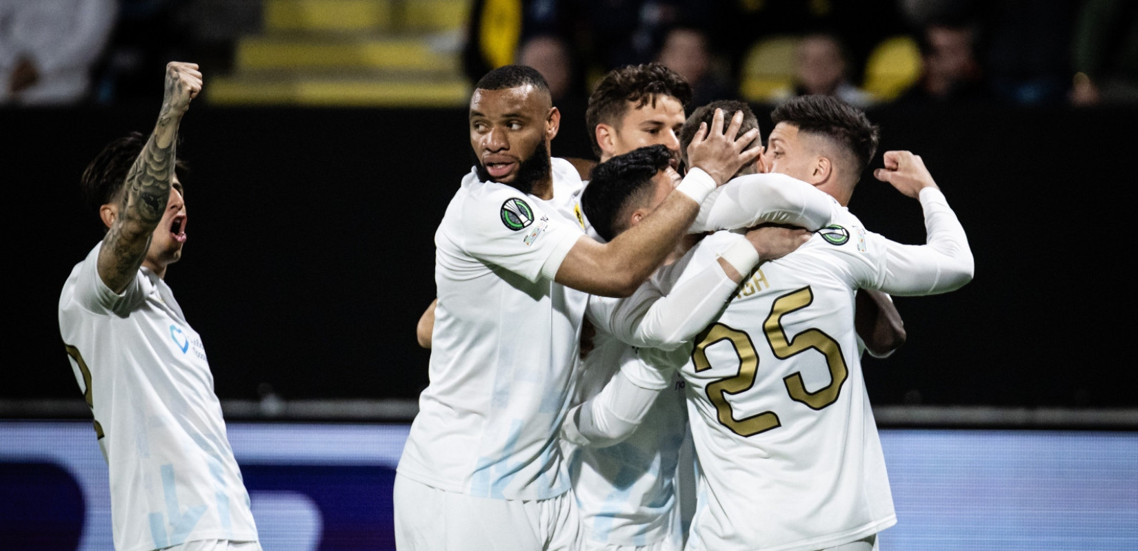 Conference League: Η ΑΕΚ διέλυσε την Τσέλιε στη Σλοβενία και εξασφάλισε την πρόκριση στα προημιτελικά