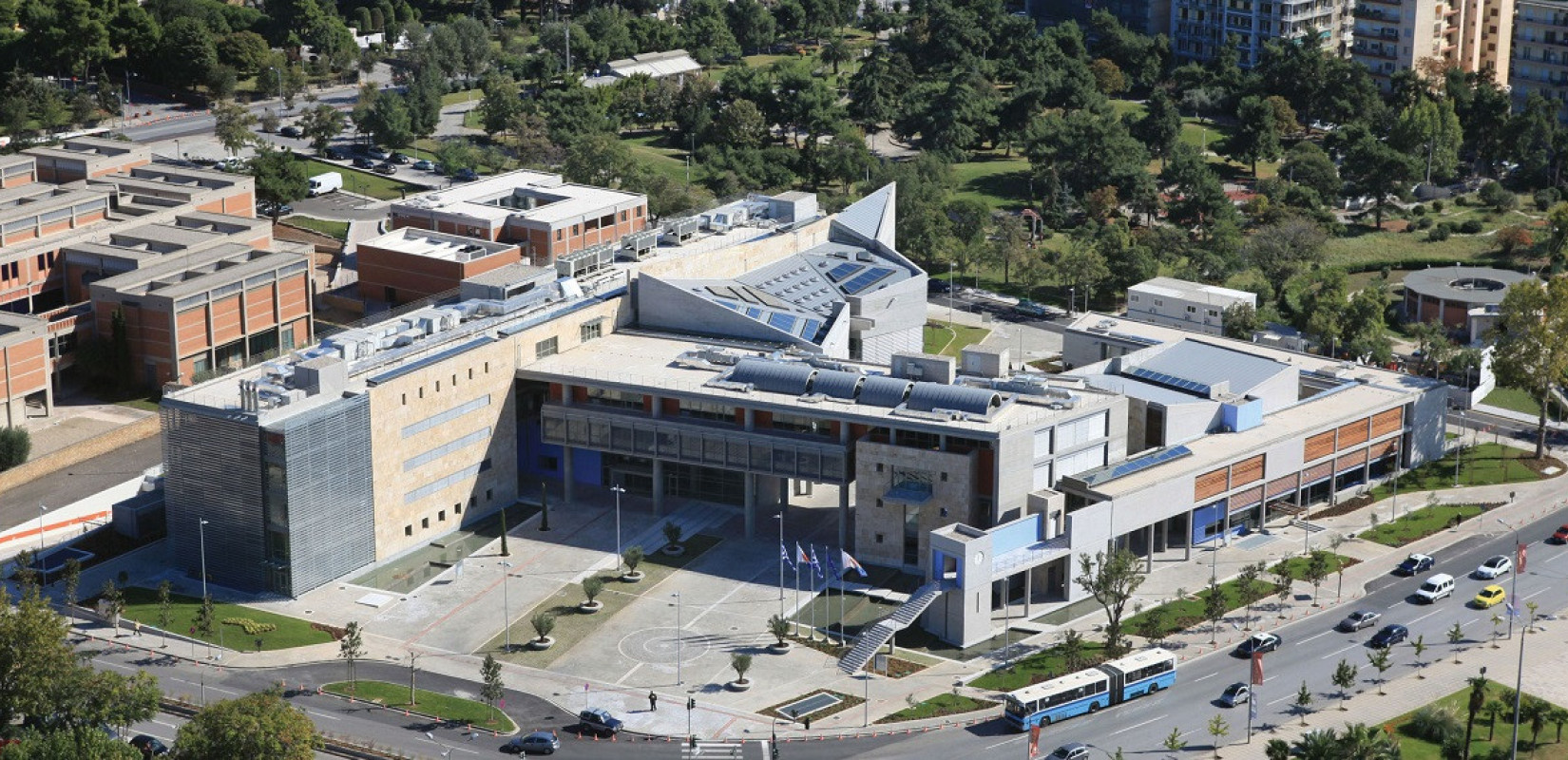 ΔΕΘ: Στο δημοτικό συμβούλιο η τύχη του δημοψηφίσματος