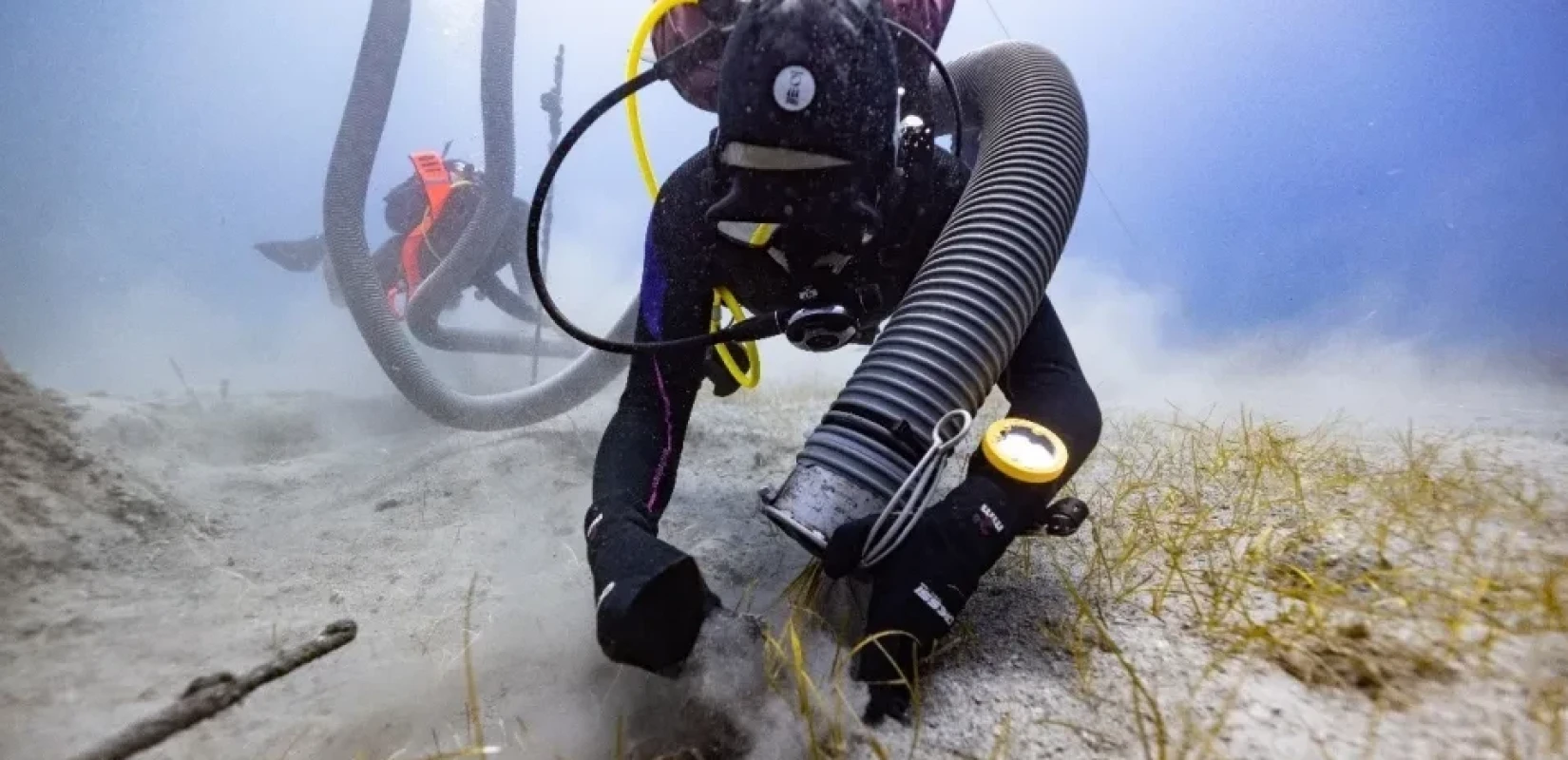 Ναυάγιο «Μέντωρ»: Νέα ευρήματα από το πλοίο του Έλγιν – Στο φως θραύσμα μαρμάρου