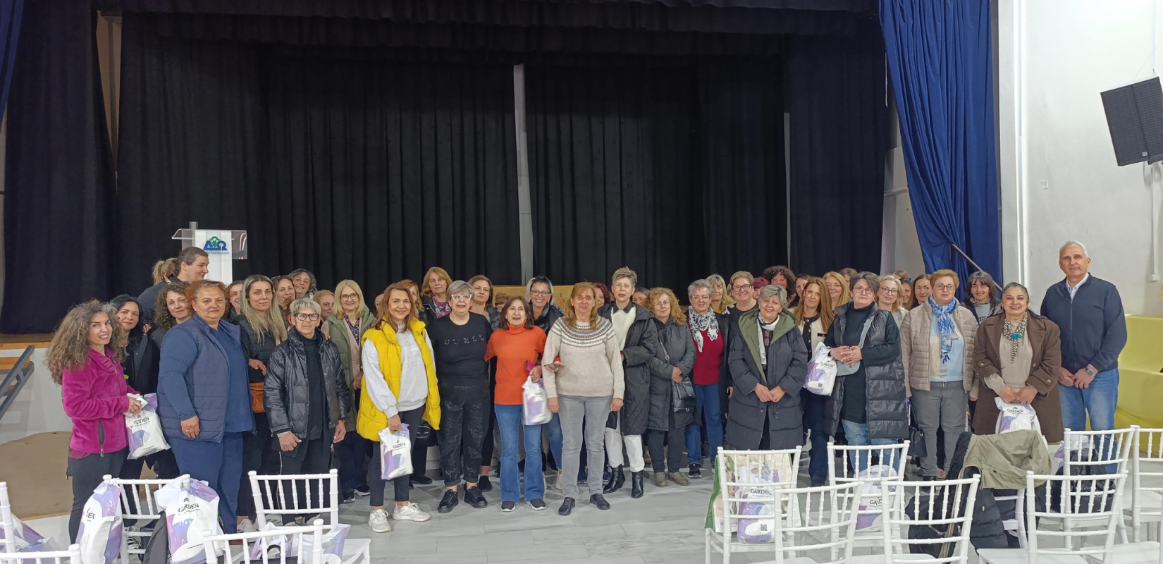 Ο Δήμος Ωραιοκάστρου τίμησε γυναίκες που φροντίζουν για την καθαριότητα σχολείων και δημοτικών κτιρίων