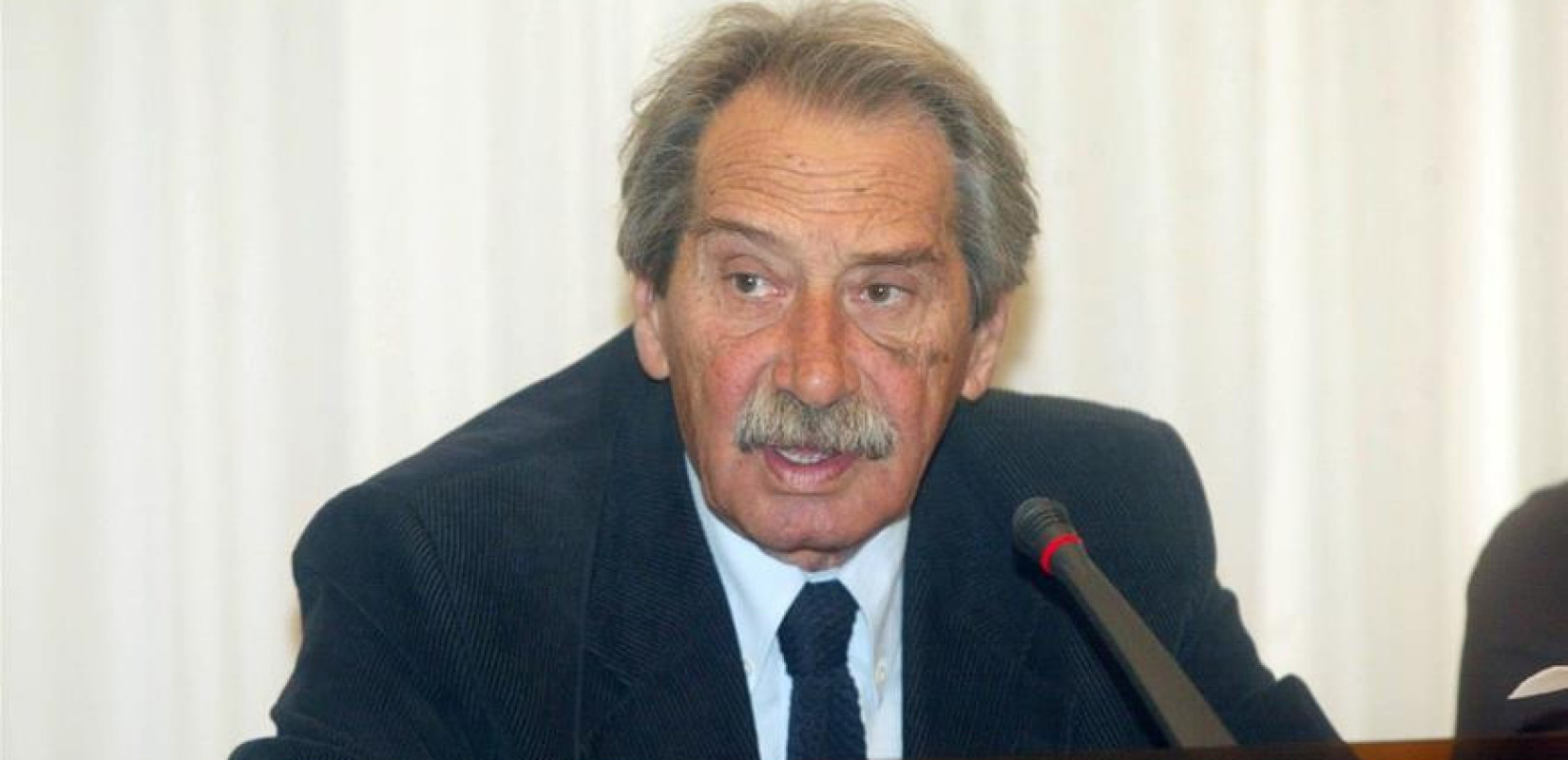 Αντίο δάσκαλε… Του Νίκου Ασλανίδη