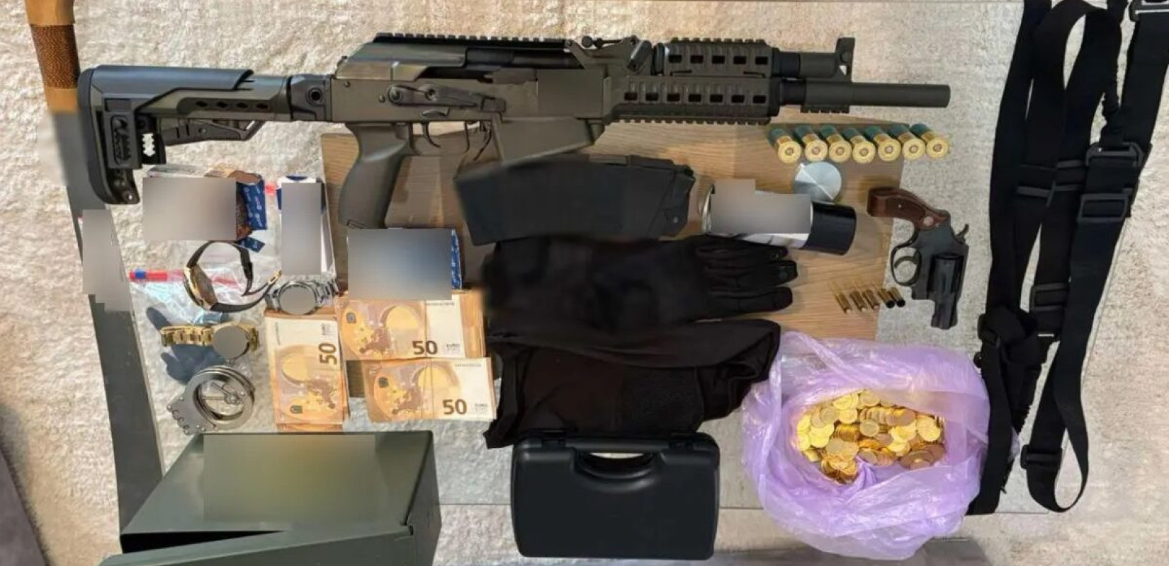 Μεγάλη κομπίνα με λίρες στη Λάρισα: «Οικογενειακή συμμορία» άρπαξε πάνω από 1 εκατ. ευρώ