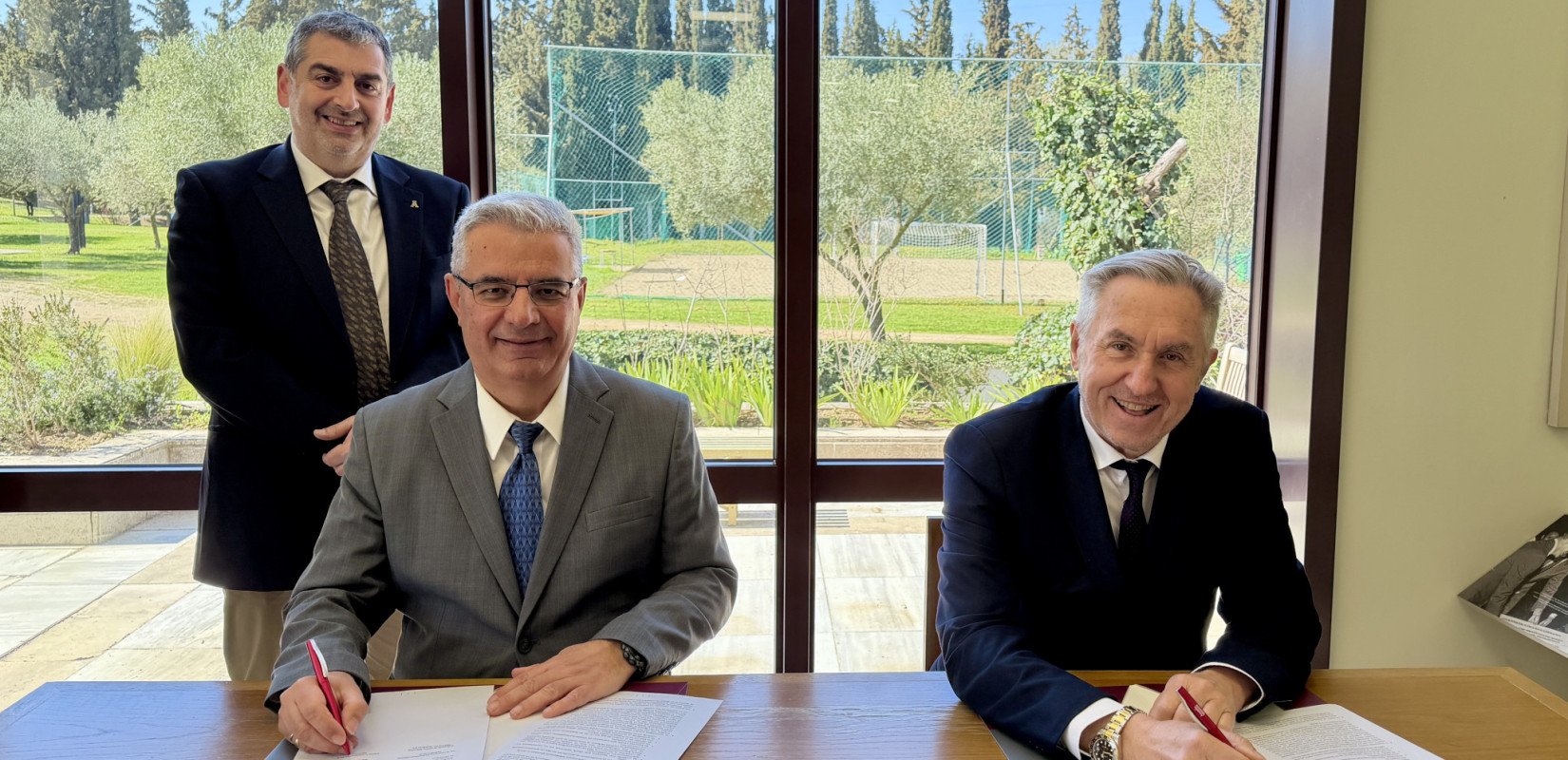 Θεσσαλονίκη: Υπογράφηκε Μνημόνιο Συνεργασίας μεταξύ του Anatolia American University και του Ινστιτούτου Χρηματοοικονομικού Αλφαβητισμού