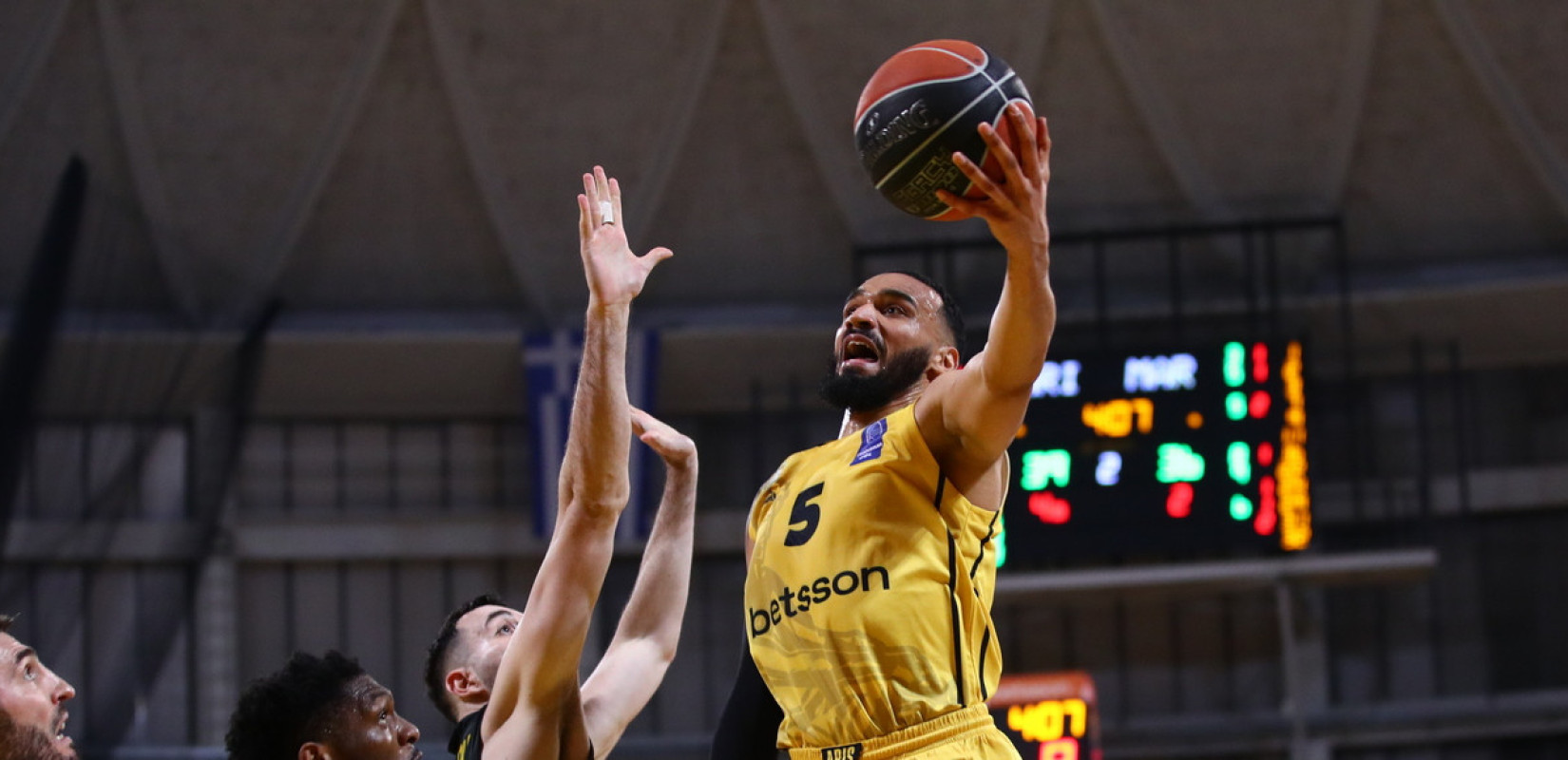 Μπάσκετ: Πάρτι του Άρη στο Αλεξάνδρειο με καλεσμένο το Μαρούσι (βίντεο)