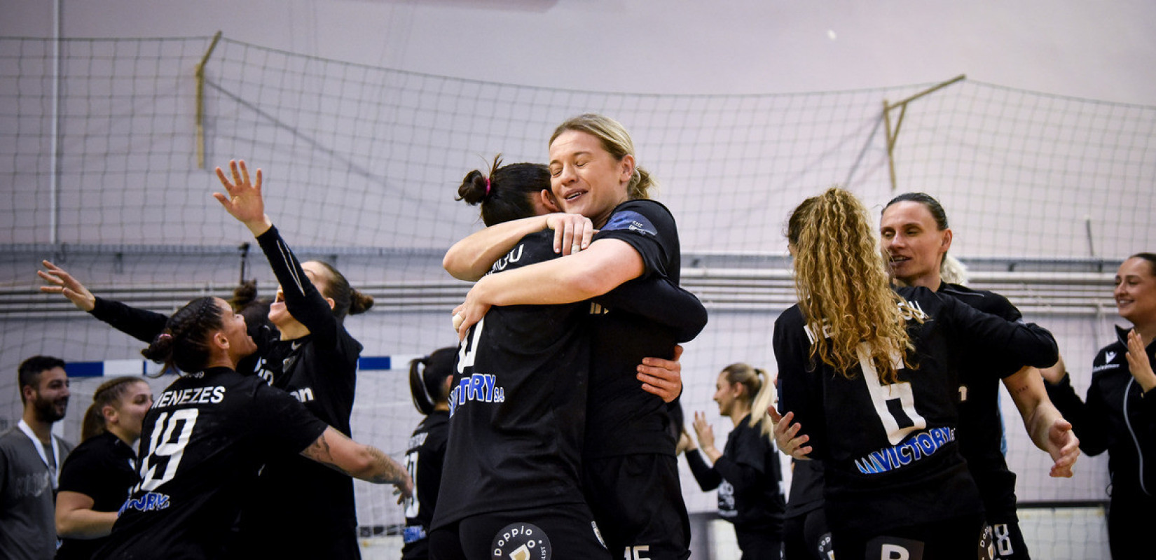 Χάντμπολ: Επέστρεψαν στον θρόνο τους οι γυναίκες του ΠΑΟΚ (βίντεο)