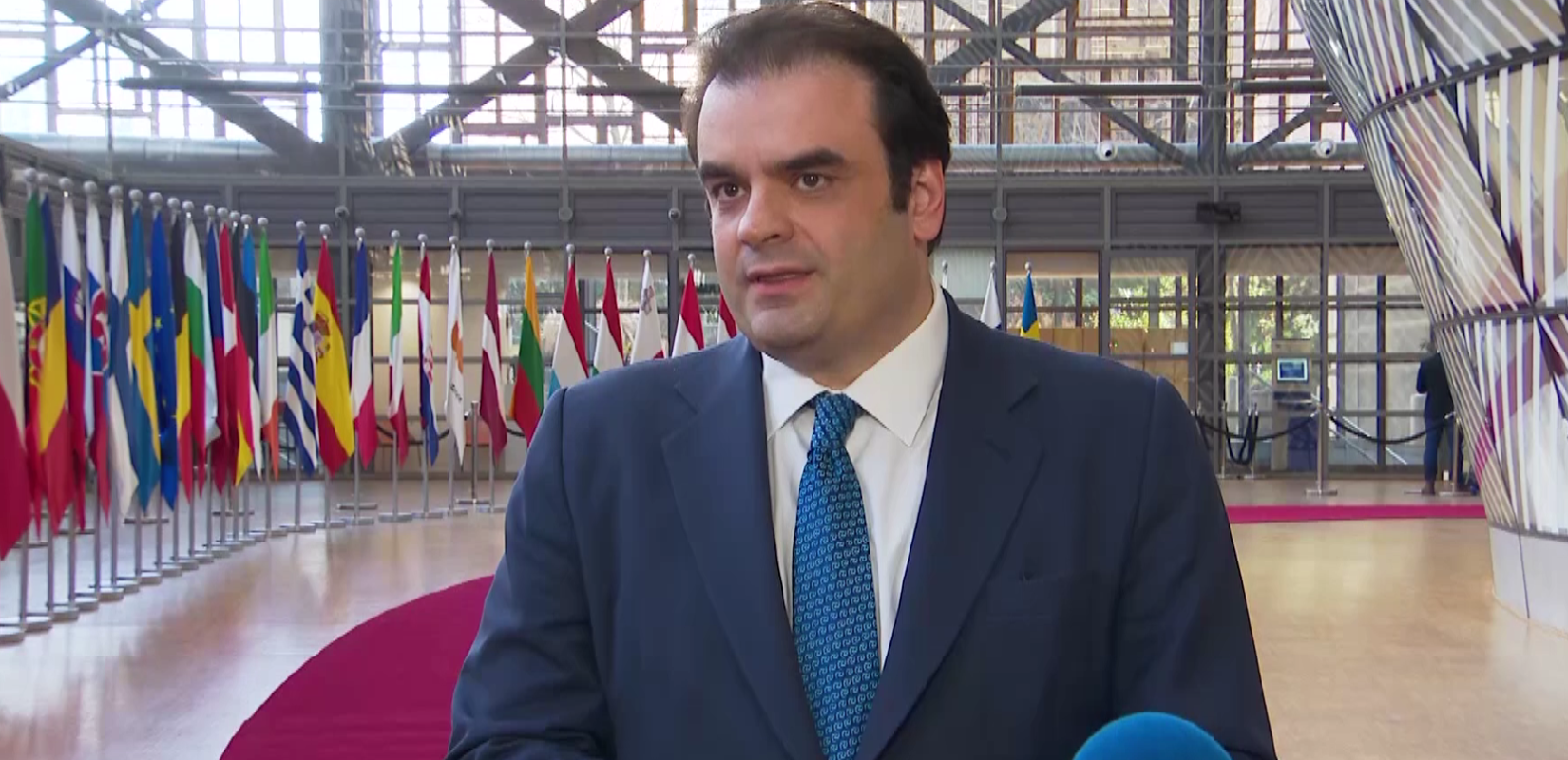 Κυριάκος Πιερρακάκης από το Eurogroup: «Ασπίδα» για τα νοικοκυριά και την ευρωπαϊκή οικονομία