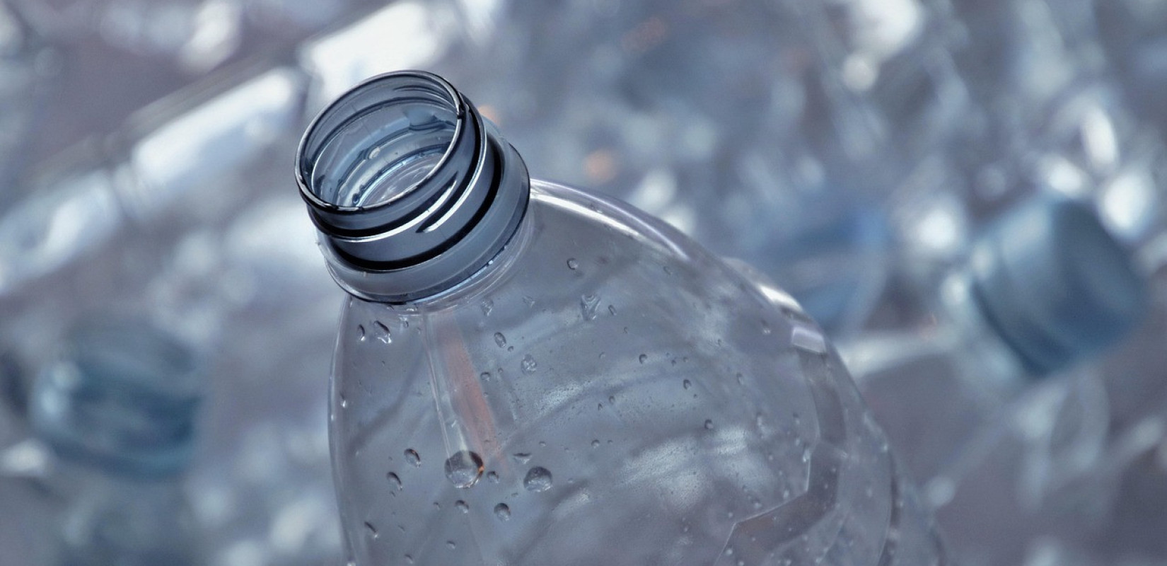 Πρωτοποριακή μέθοδος επιστημόνων αξιοποιεί πλαστικά μπουκάλια για την θεραπεία του Πάρκινσον