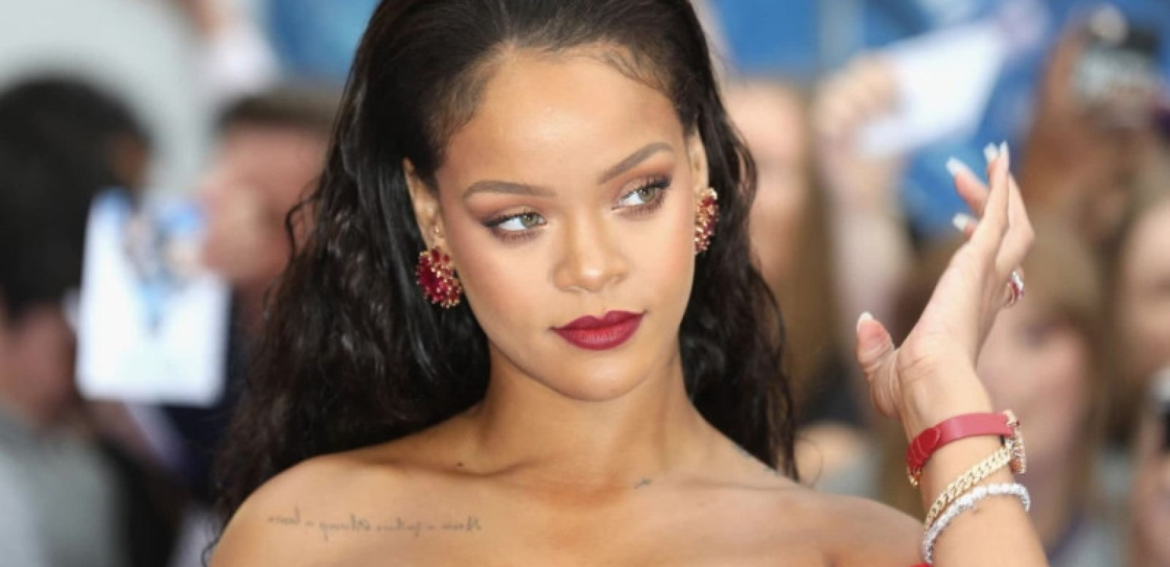 Λος Άντζελες: Στο στόχαστρο το σπίτι της Rihanna στο Μπέβερλι Χιλς - Συνελήφθη 30χρονη για πυροβολισμούς