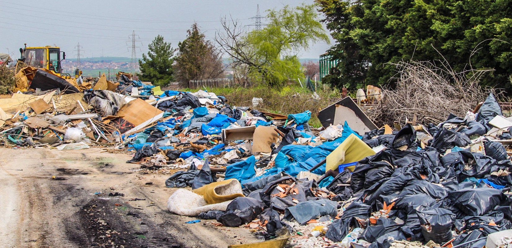 Δήμος Δέλτα: Δράση καθαρισμού μπαζοαπορριμμάτων στη ΒΙ.ΠΕ. Σίνδου