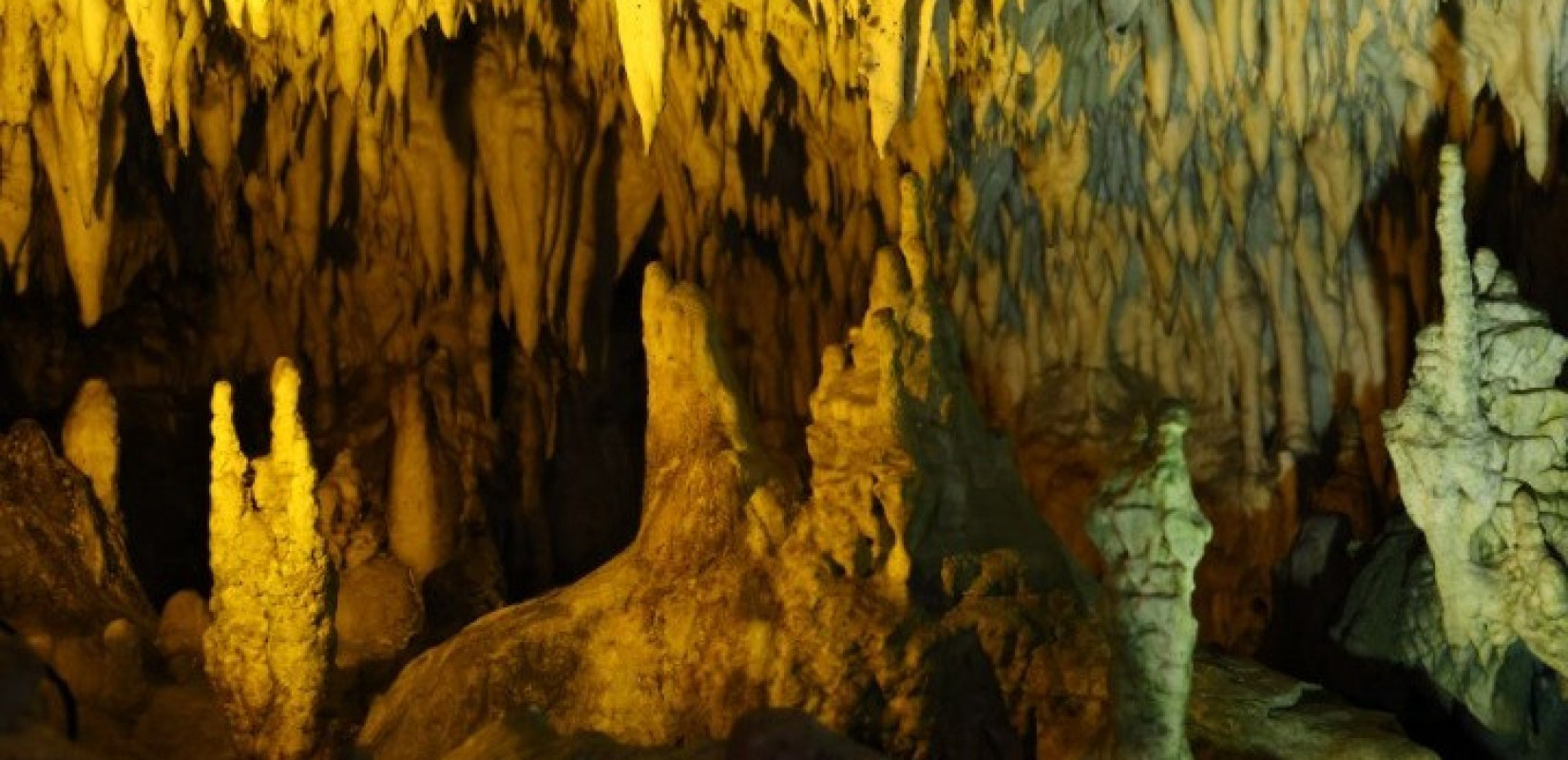 Καστοριά: Ιχνηλατώντας το μοναδικό Σπήλαιο του Δράκου